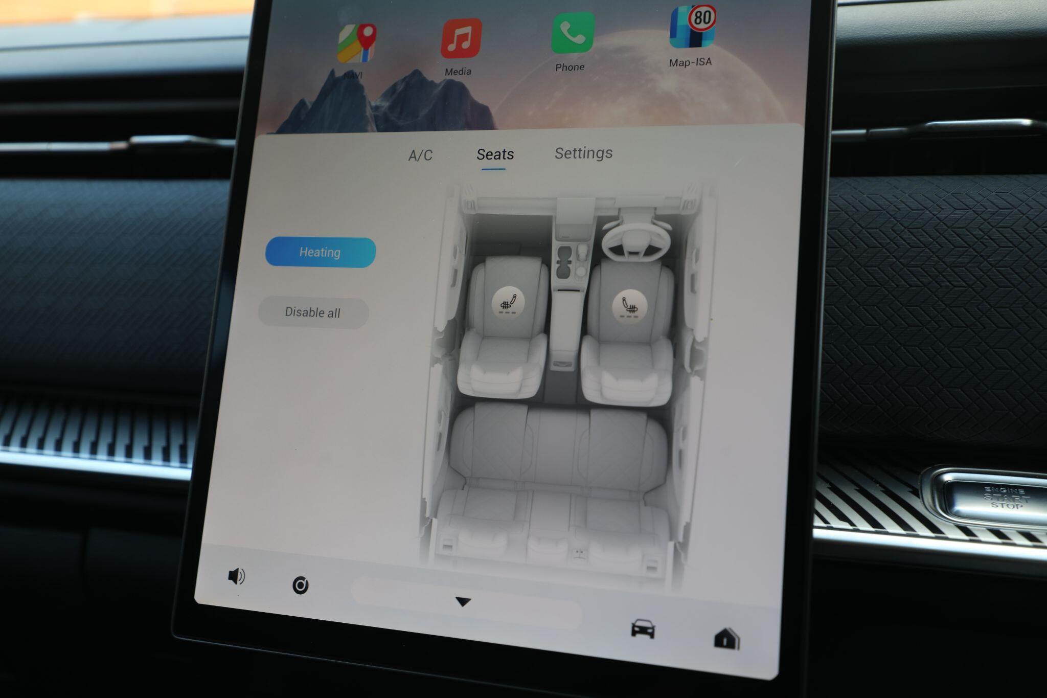 Large vehicle image